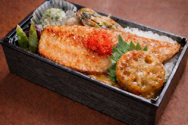 炙りとろ鯖めんたい重